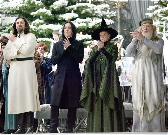 (HP)Welcome to Hogwarts,1945